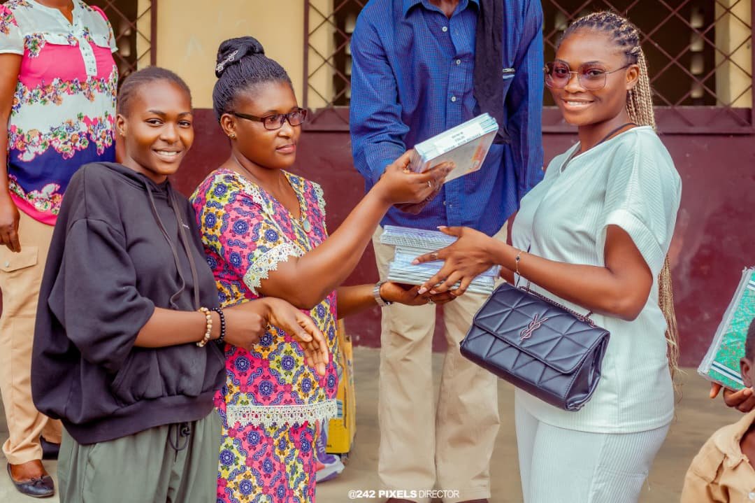 TOSANGANA — galerie, photo 3